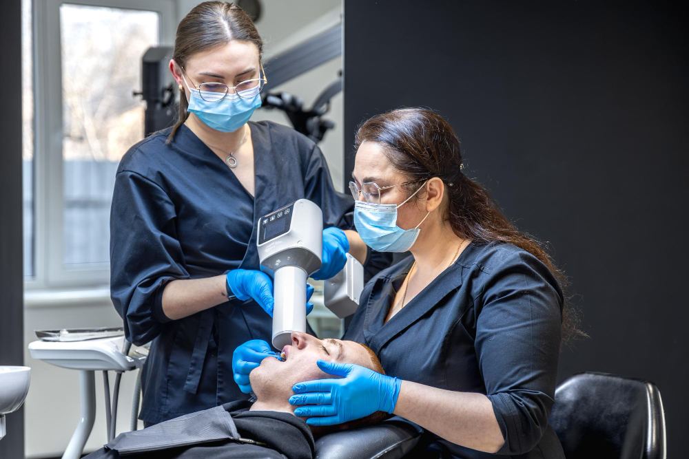 Best Dentist in Indirapuram